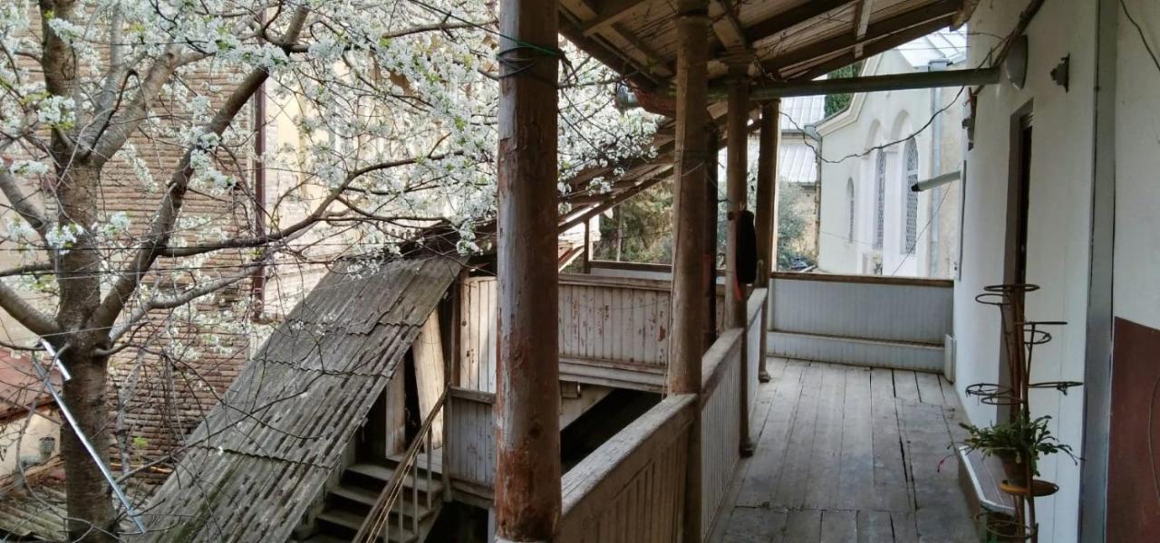 טביליסי Apartment On Erekle מראה חיצוני תמונה