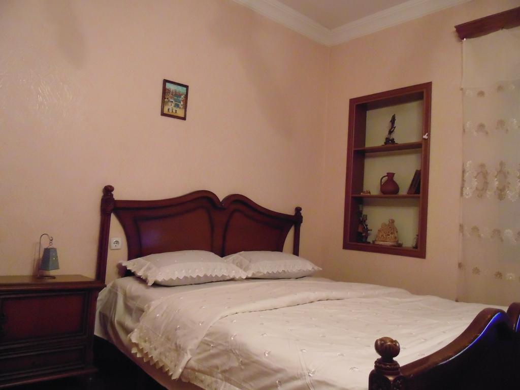 טביליסי Apartment On Erekle מראה חיצוני תמונה