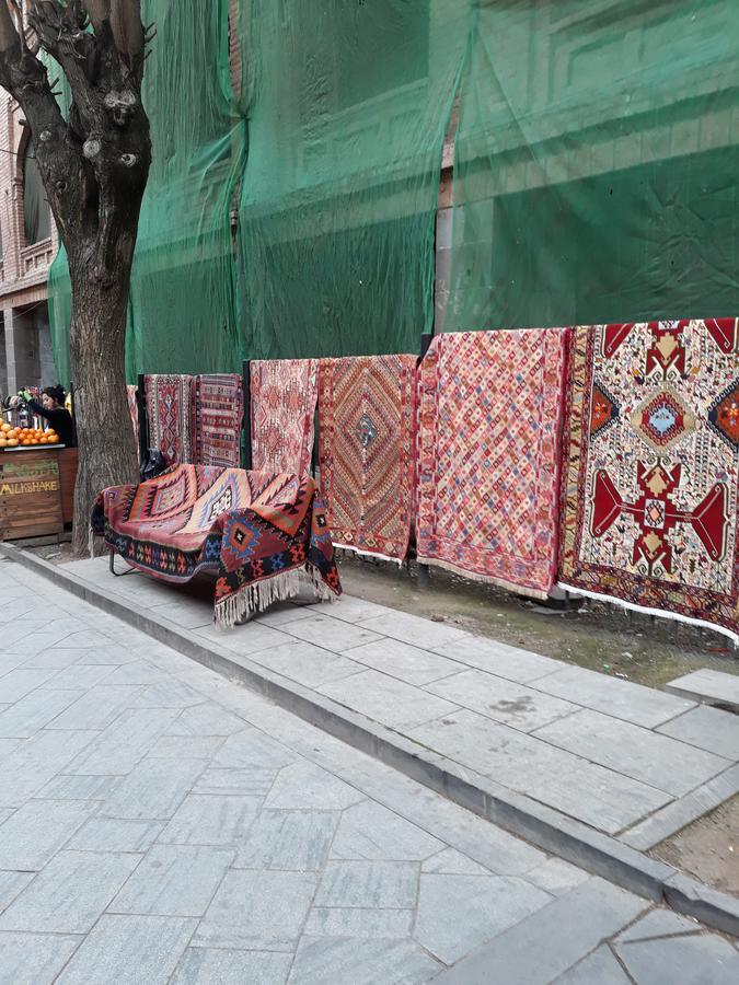 טביליסי Apartment On Erekle מראה חיצוני תמונה